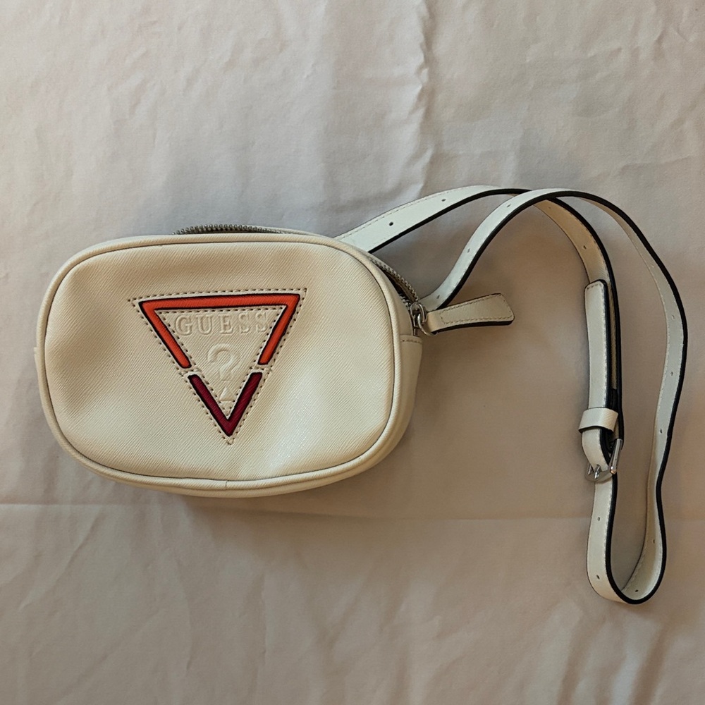 GUESS Cream Crossbody Bag (Vintage)